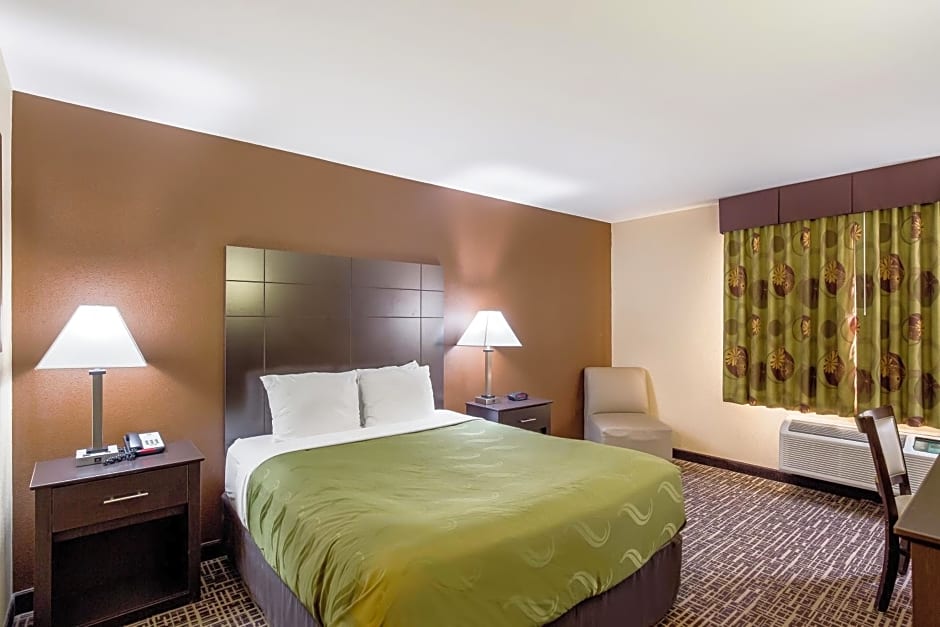 Quality Inn & Suites Caseyville - St. Louis