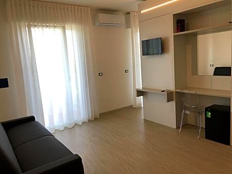 Superior Family Room (2 Adults + 2 Children)