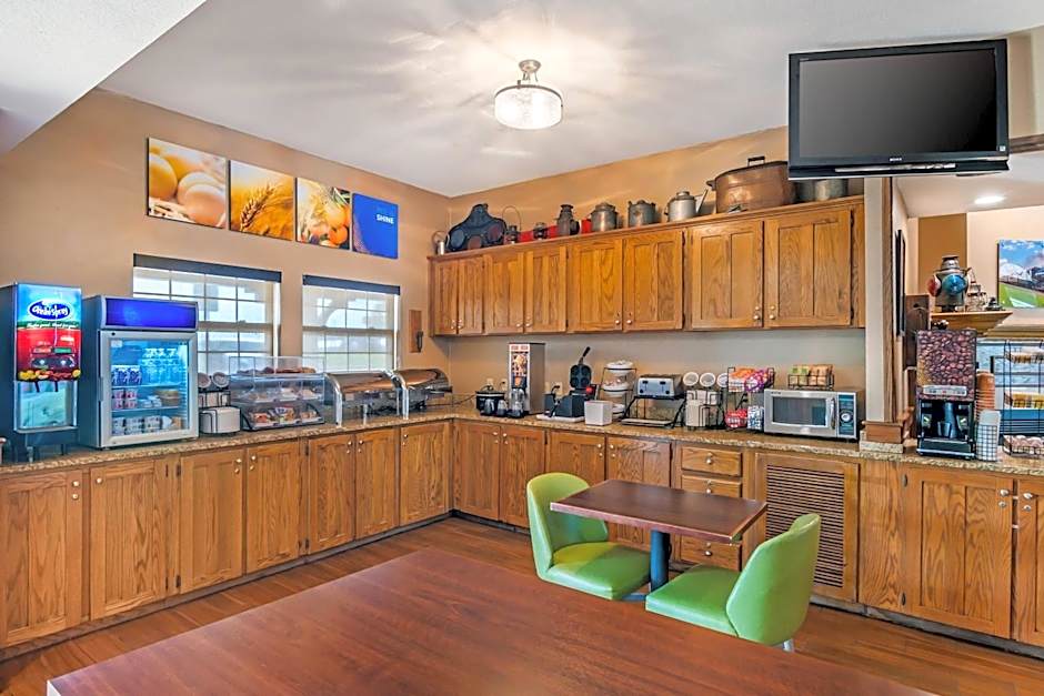 Comfort Inn Sedalia Station