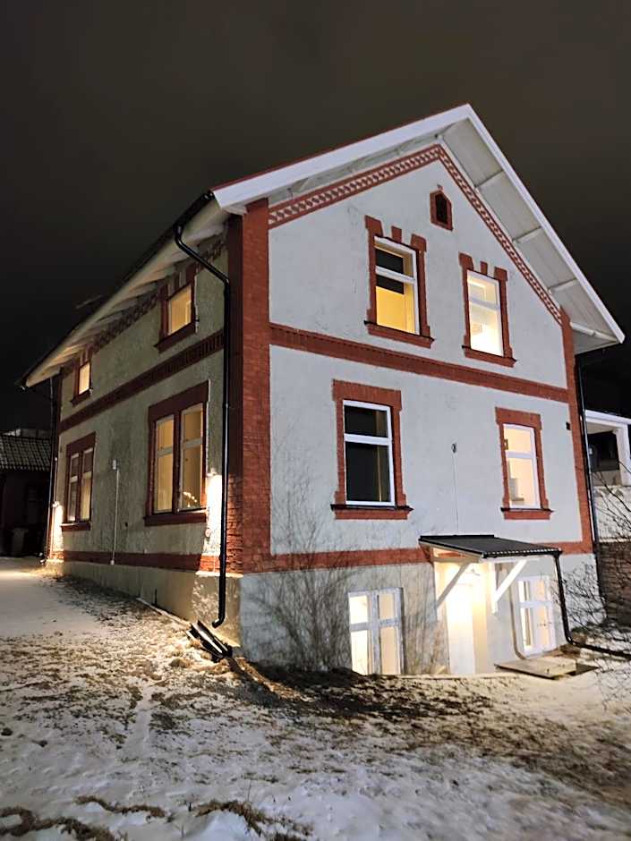 Vandrarhem 11 RUM & KÖK