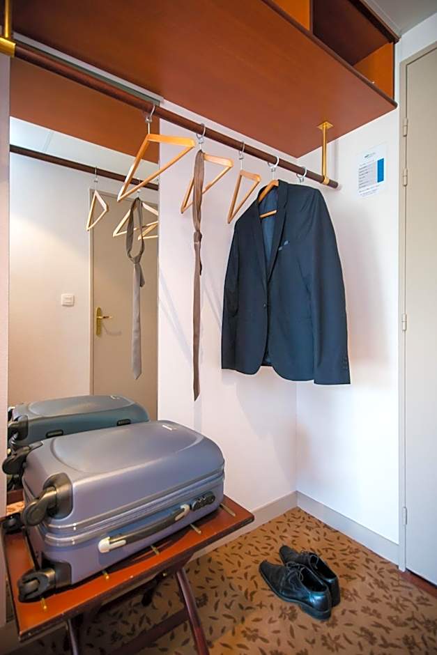 Brit Hotel Saint Malo  Le Transat