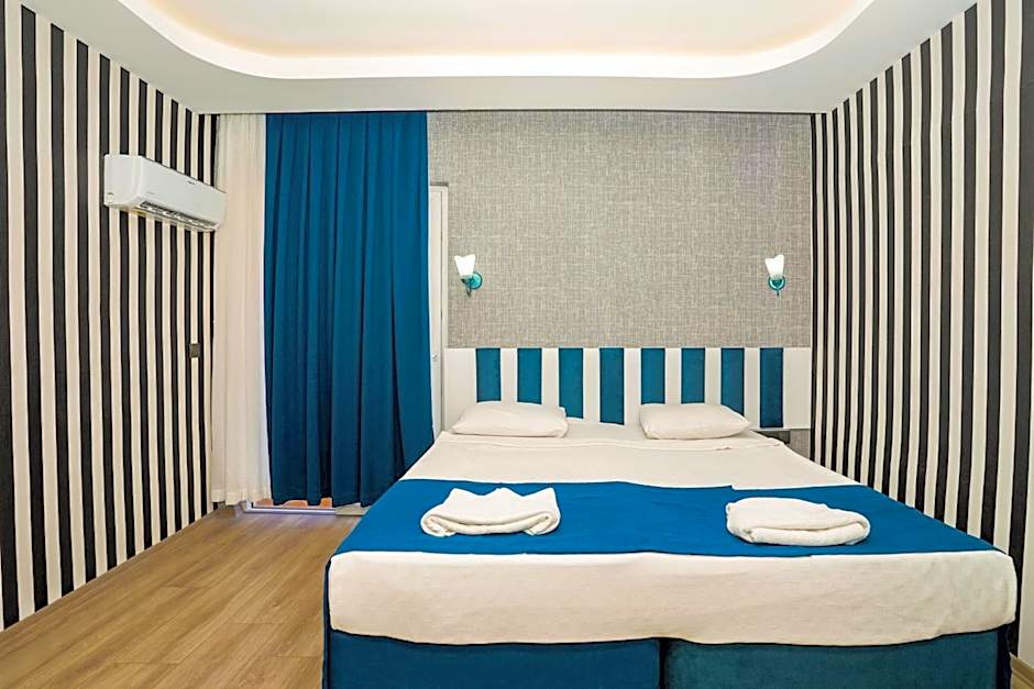 Miss Cleopatra Hotel