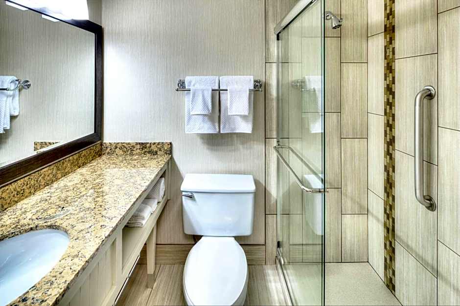 DoubleTree by Hilton Madison Downtown