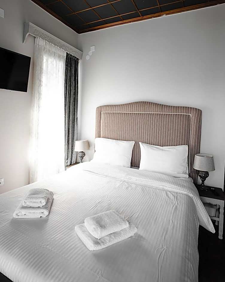 Shamrock Elati Retreats