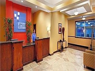 Holiday Inn Express & Suites Malvern, an IHG Hotel