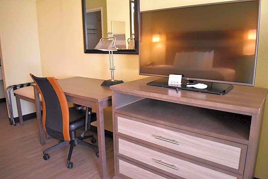 Quality Inn & Suites Gallup I-40 Exit 20