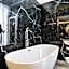 Family Affair Luxury Rooms&Suites