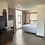 Enjoy Square Hotel