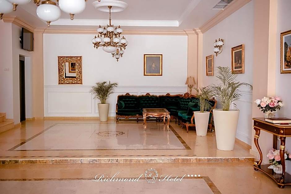 Richmond Hotel