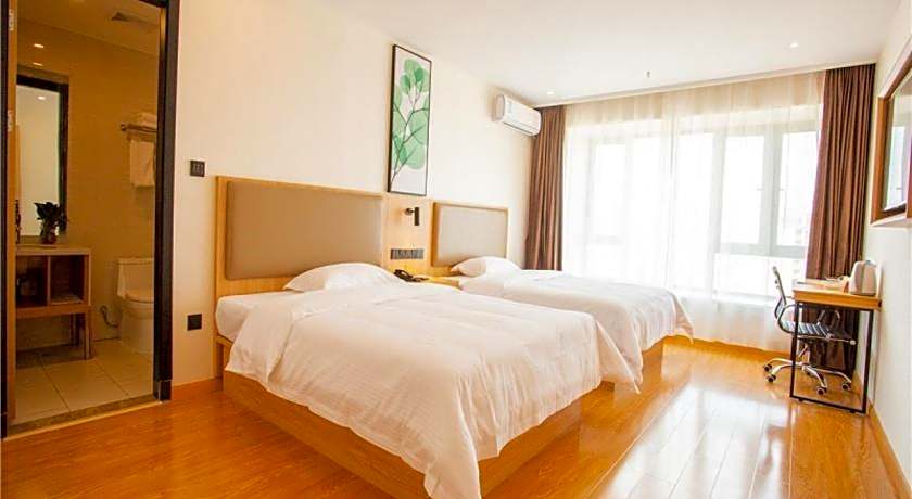 GreenTree Inn Qinzhou East Railway Station