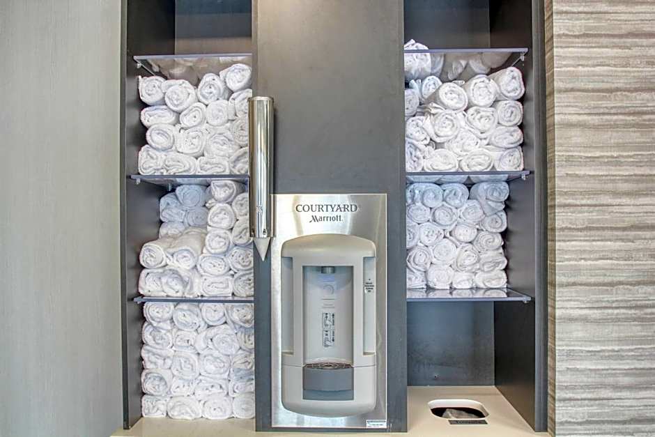 Courtyard by Marriott Fargo