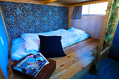Single Room with Shared Bathroom