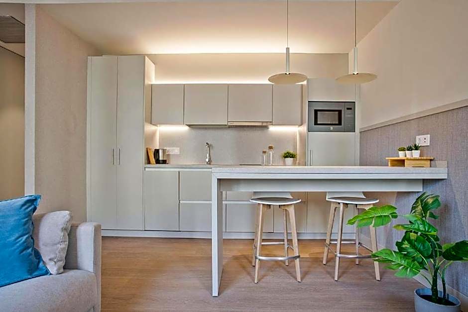 Fisa Rentals Ramblas Apartments