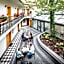 Hotel At the White Lily