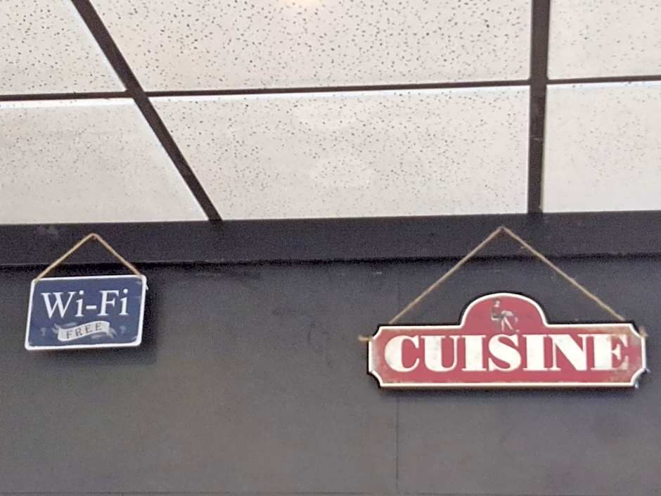 Chill 12 Guest House