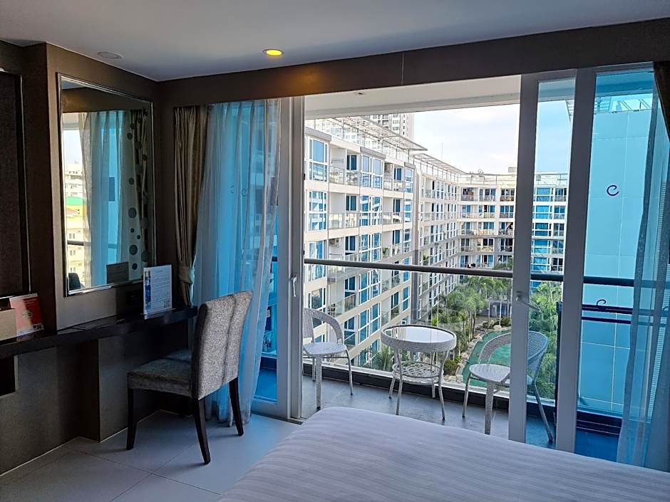 Azure Hotel Pattaya