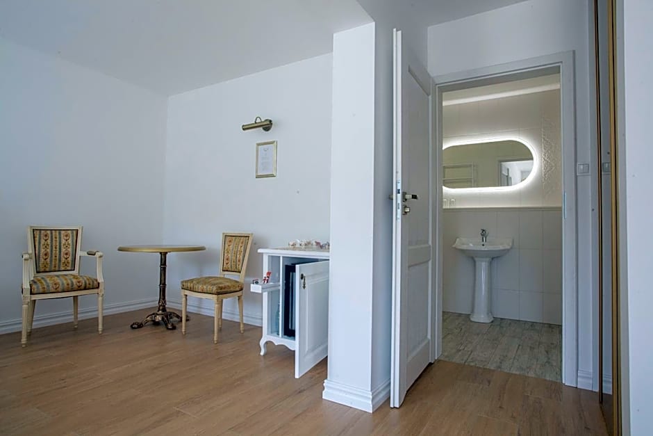 Dwór i Dworek Leszczowate Wellness & Spa