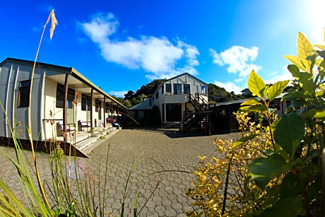 Stewart Island Backpackers