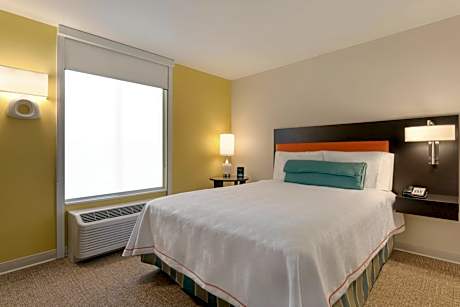 Queen Studio - Non-Smoking