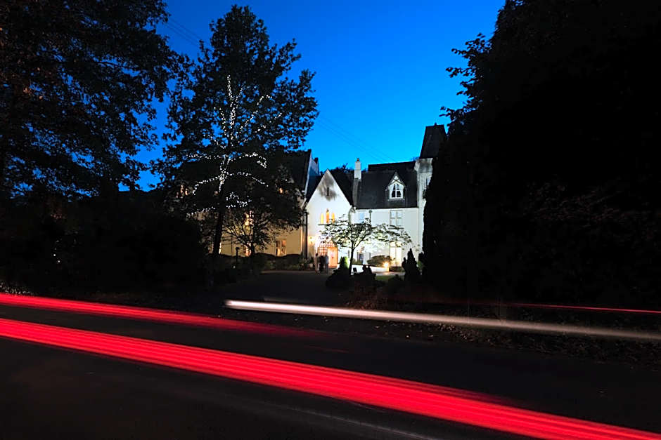 Glen-Yr-Afon House Hotel