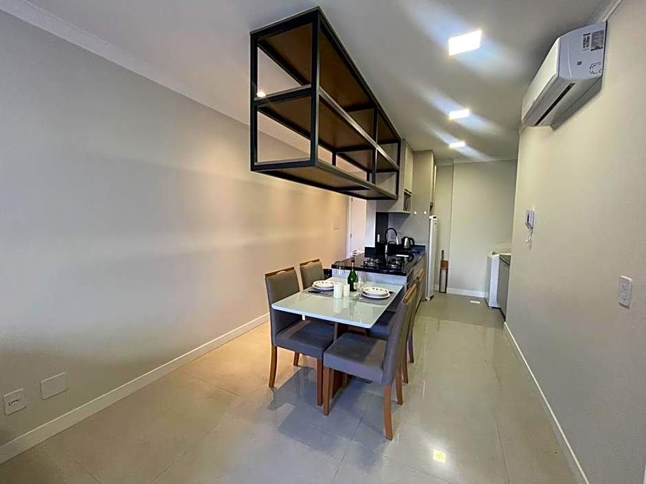 cód 67 - Excelente apartamento á 350m do mar!