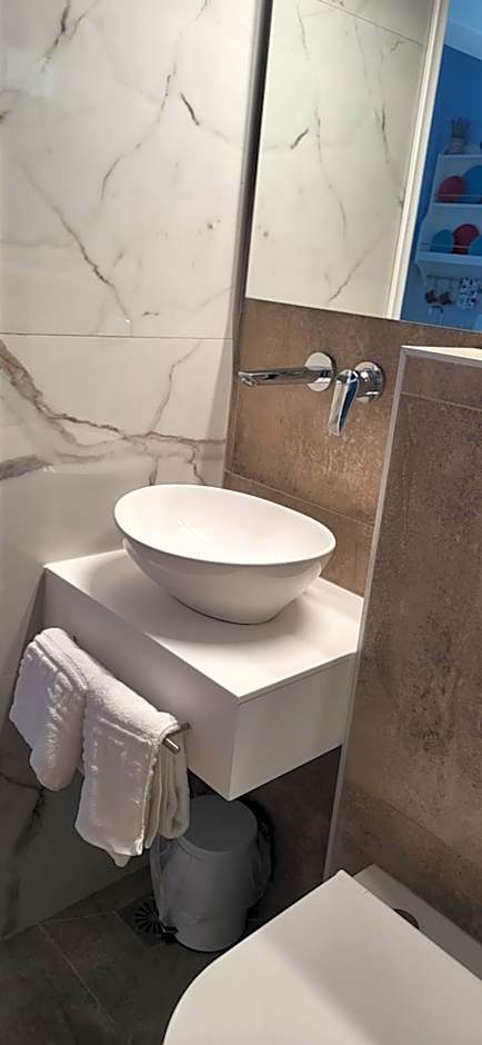 Pillbox Seafront Studios and Apartments