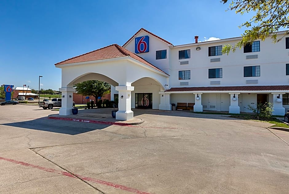 Motel 6-Bedford, TX - Fort Worth