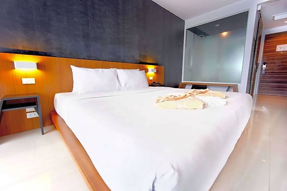 Phoenix Grand Patong