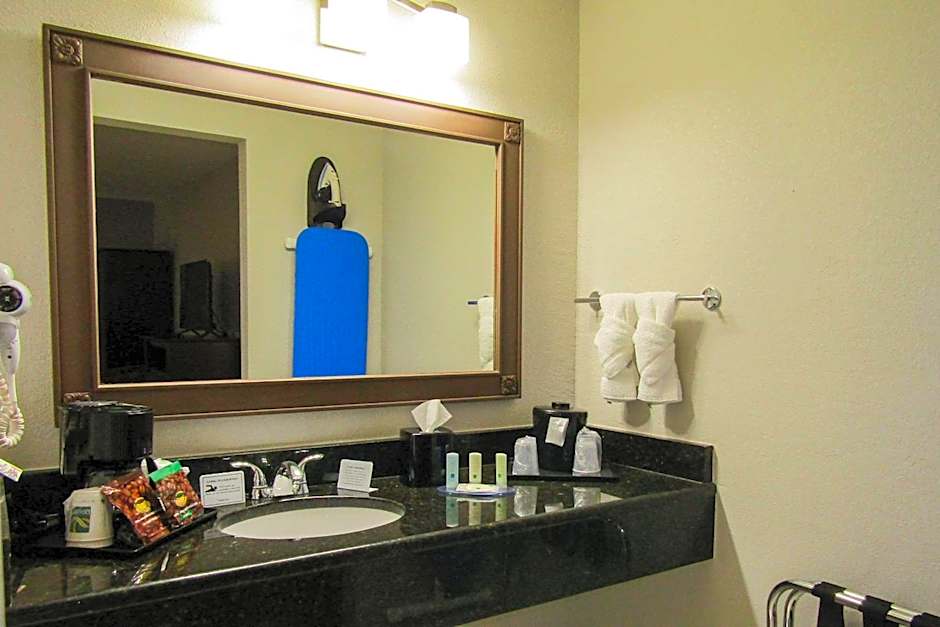 Quality Inn & Suites Kissimmee by The Lake