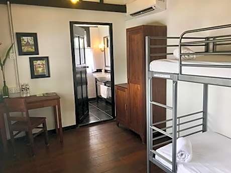 Economy Twin Room