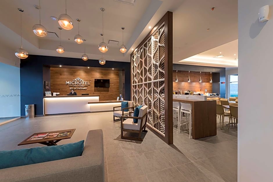 Microtel Inn & Suites by Wyndham San Luis Potosi