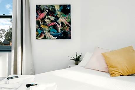 Queen Room with Shared Bathroom