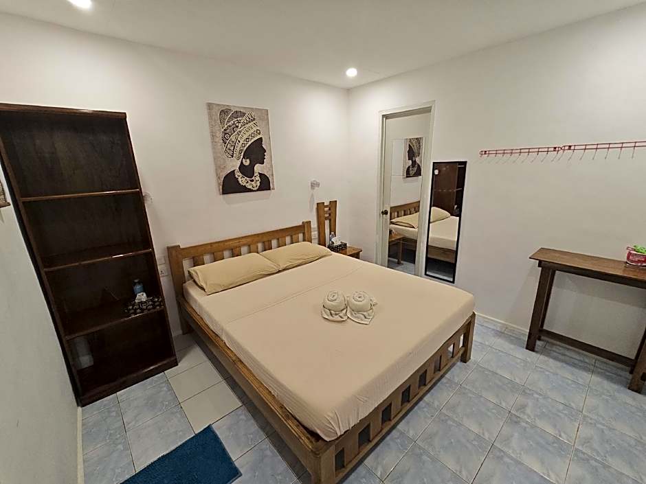 Room-Cola Inn