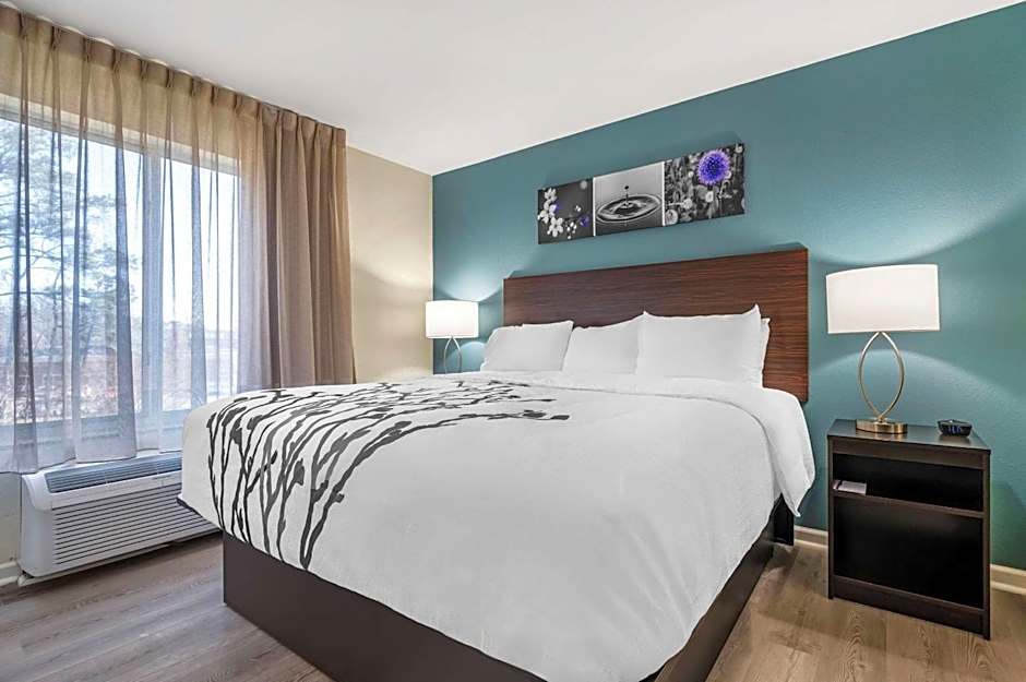 Sleep Inn & Suites Newport News City Center Area