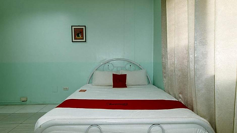 RedDoorz at Maanyag Pension House Mandaue