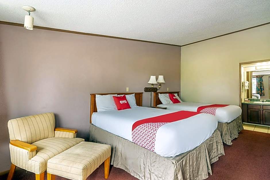 OYO Hotel Daleville AL Hwy 84