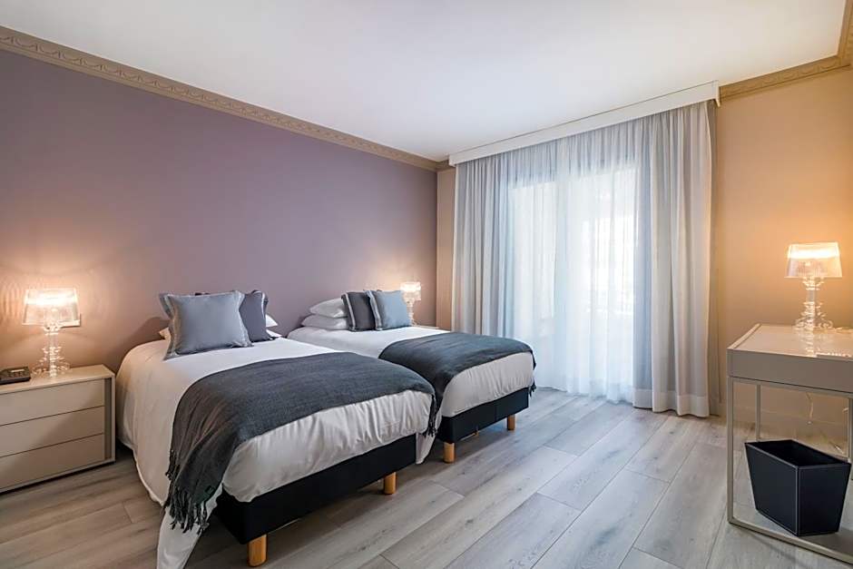 Photo 1 of 4 of Standard 2 Beds, Sea View