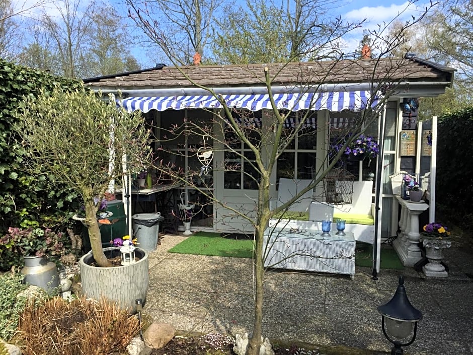 B&B Het Tuinhuisje – Enschede, TX