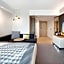 Holiday Inn London-Heathrow Bath Road By IHG