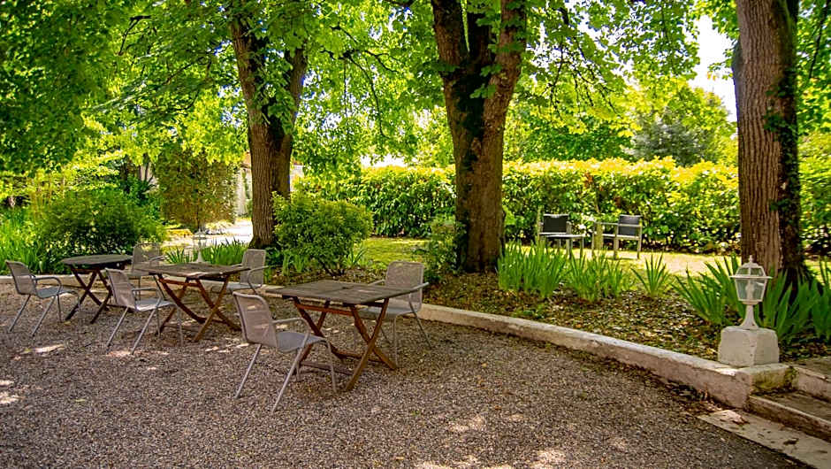 Logis Hotels - Au Colombier du Touron