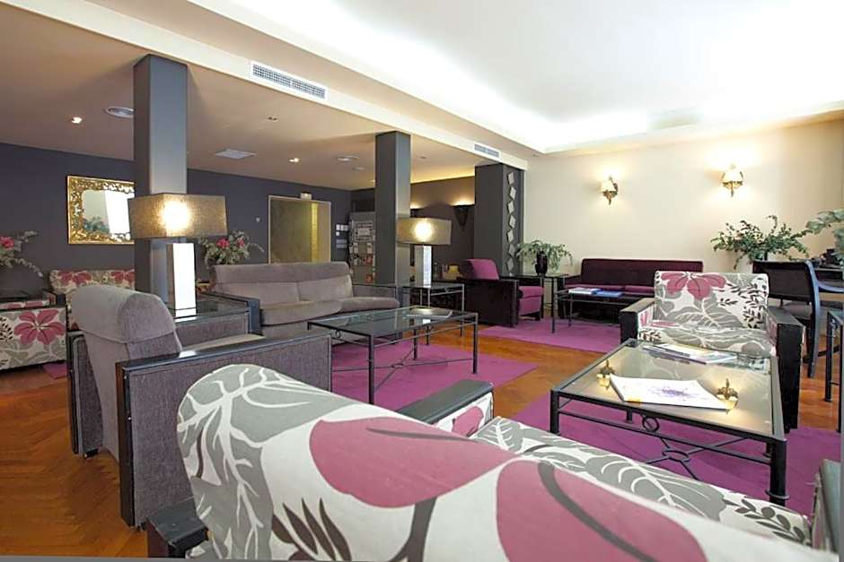 Hotel Moderno Puerta del Sol