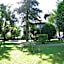 Hotel y Apartamentos Arias