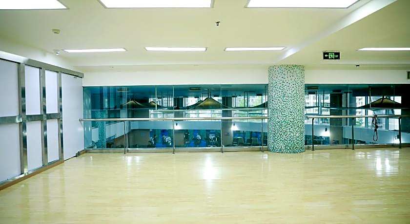 Holiday Inn Chongqing Guanyinqiao By IHG