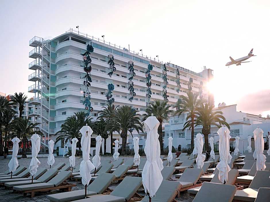 Ushuaia Ibiza Beach Hotel - Adults Only