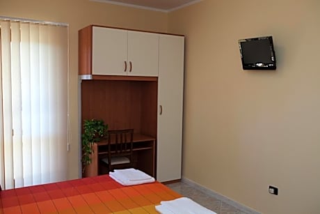 Double or Twin Room with Sea View