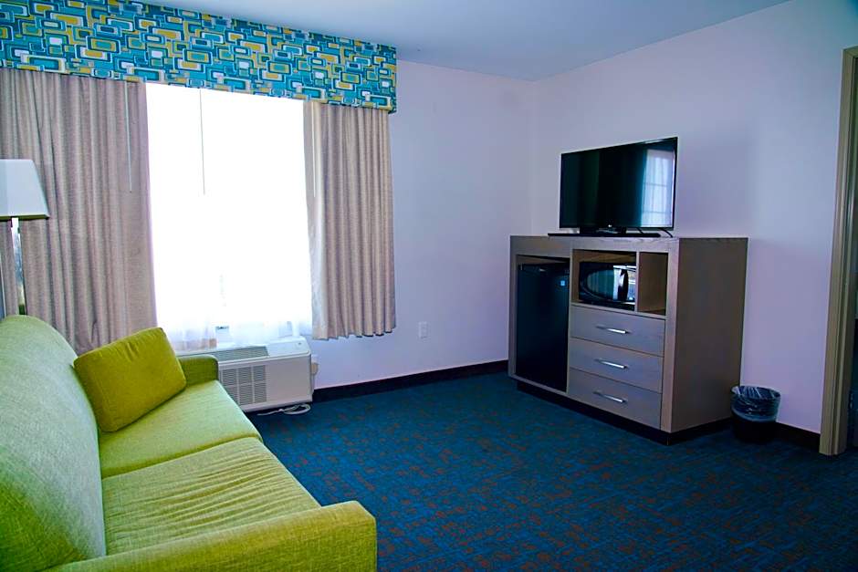 La Quinta Inn & Suites by Wyndham St Paul-Woodbury