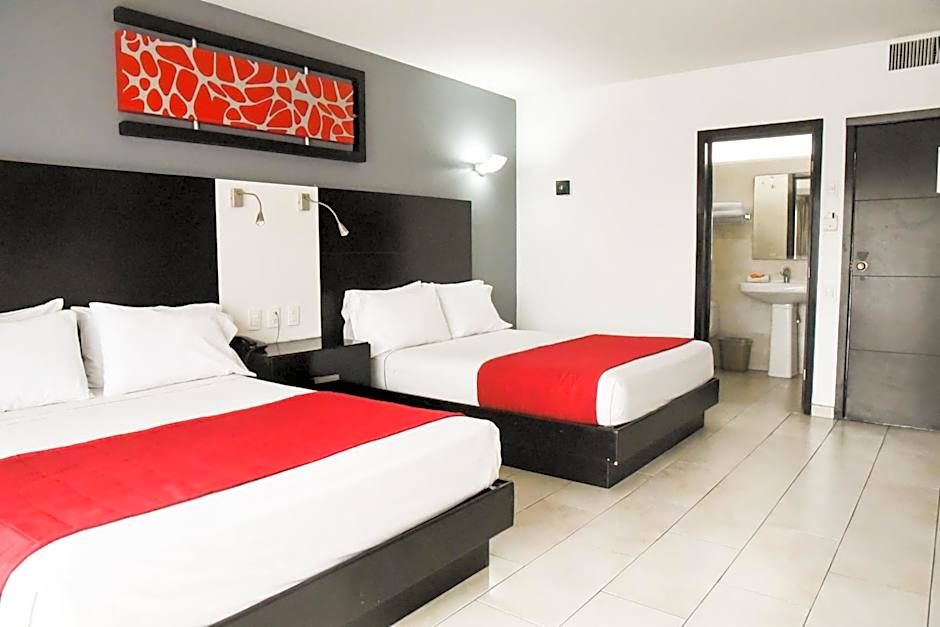 Hotel Expo Plaza Business and Family Guadalajara