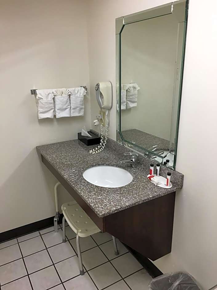 Days Inn by Wyndham Madison
