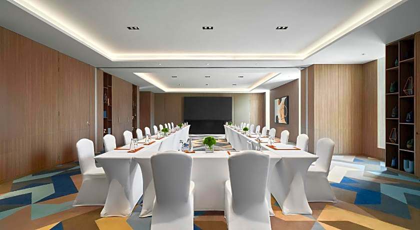 Holiday Inn And Suites Vientiane By IHG