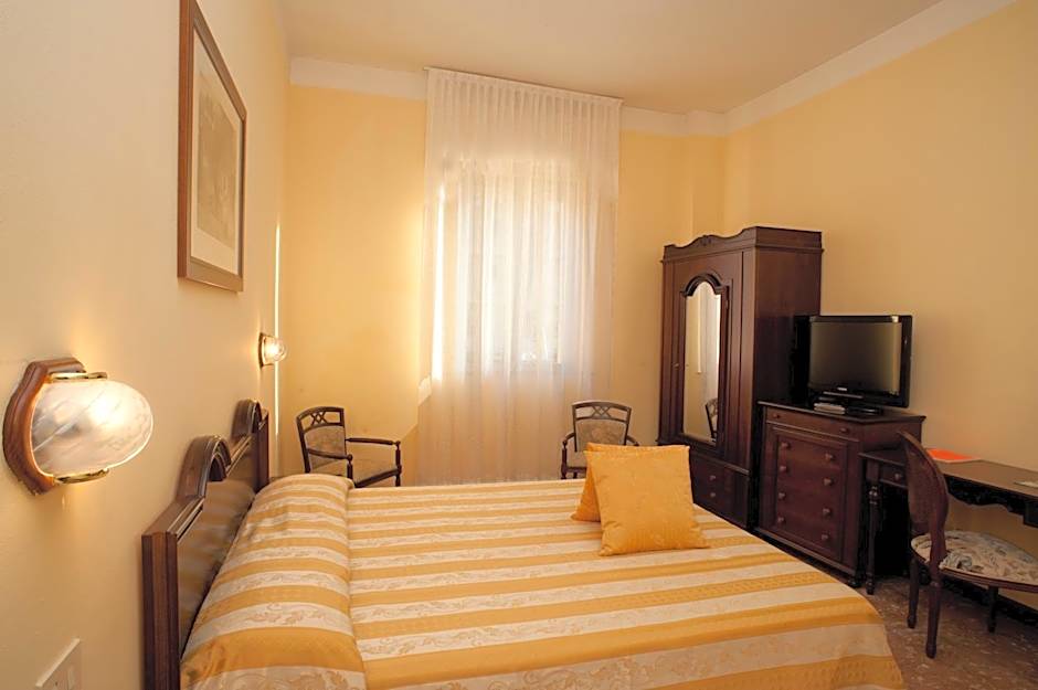 Hotel Milano Helvetia - in centro con piscina